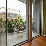 Me Too Exclusive - Calefati Db شقة باري